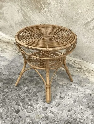 Vintage Bamboo Table - Classy Design